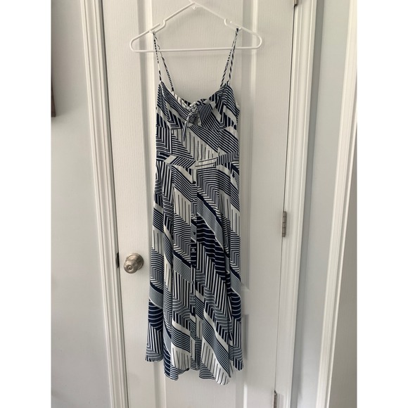 Yumi Kim Dresses & Skirts - Yumi Kim Navy White Geometric Stripe Tie Front Midi Dress XS Pocket Smocked Back